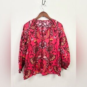 Cara Cara Aramis Top pink with a multi-colored floral and peacock print size M